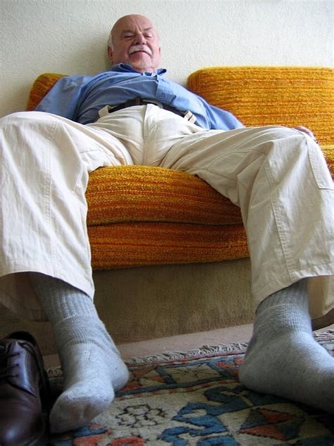 Grandpa Loves Daddies .